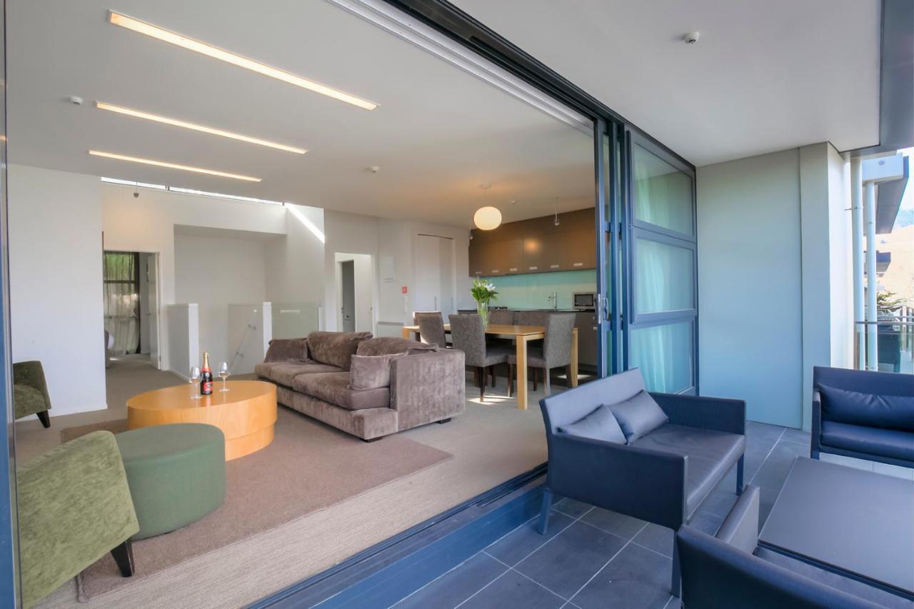 Terrace Apartments - Stay Here Квінстаун Екстер'єр фото