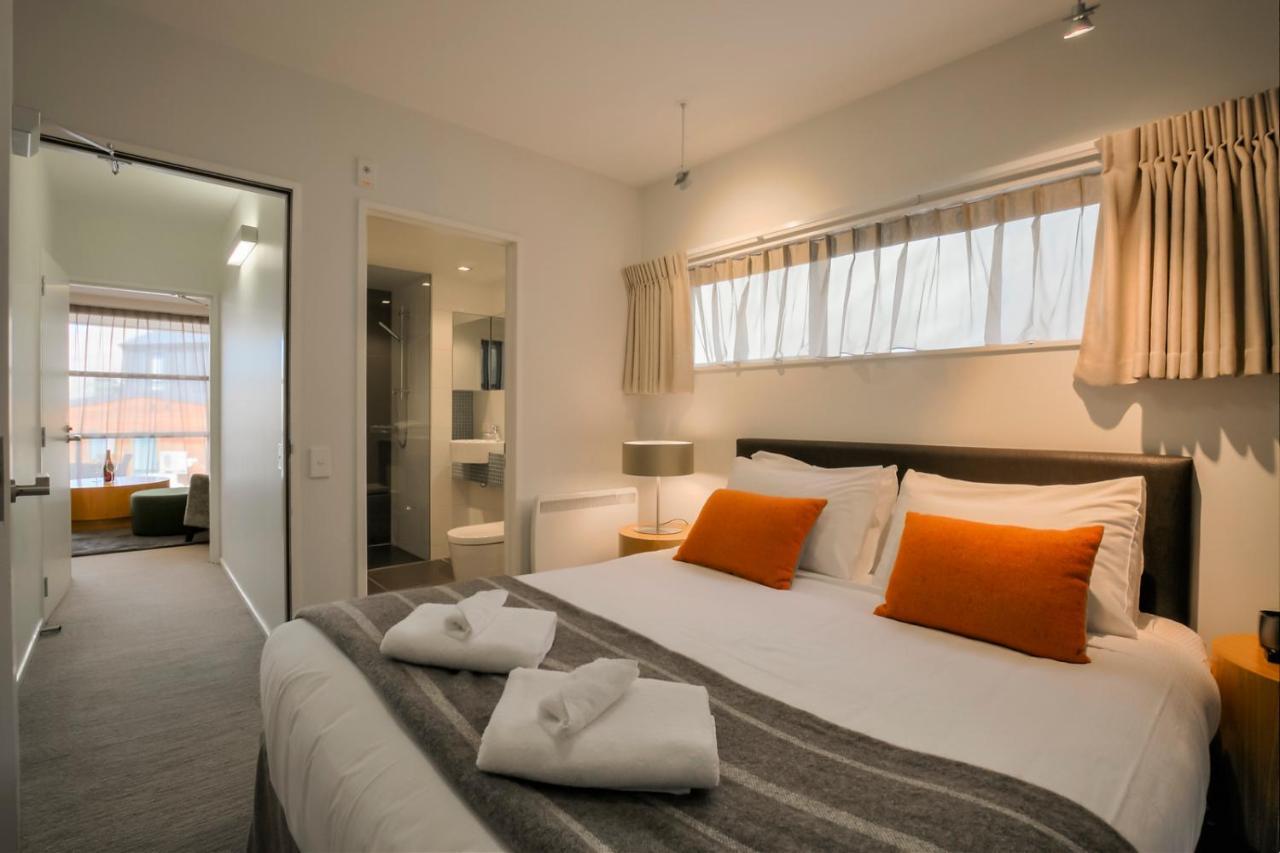Terrace Apartments - Stay Here Квінстаун Екстер'єр фото