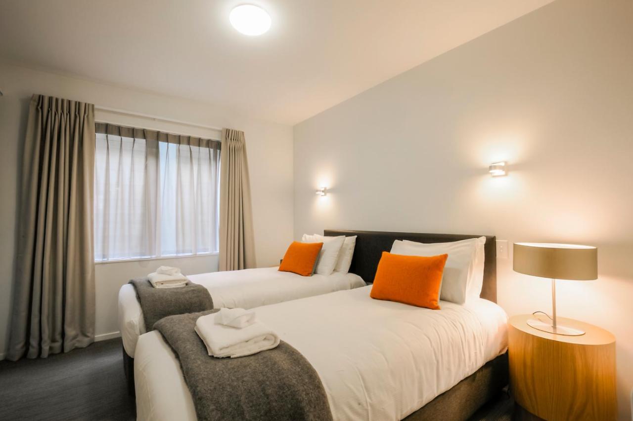 Terrace Apartments - Stay Here Квінстаун Екстер'єр фото